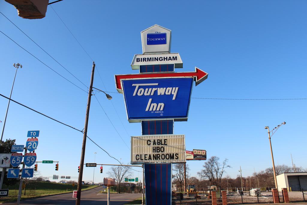 Tourway Inn Birmingham Buitenkant foto